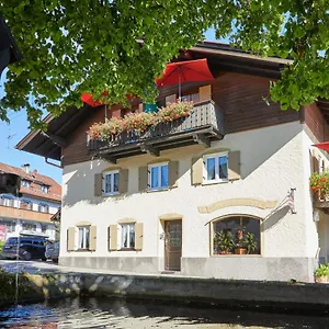Bed & Breakfast Alpen Gaestehaus, Bad Kohlgrub